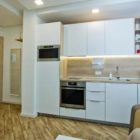 Colonel Dream Apartment